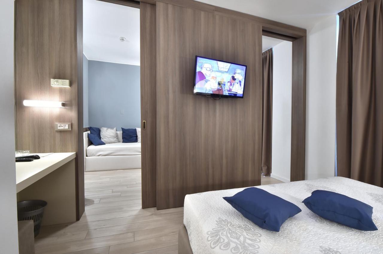 Hotel Meuble Nazionale Lignano Sabbiadoro Exterior foto