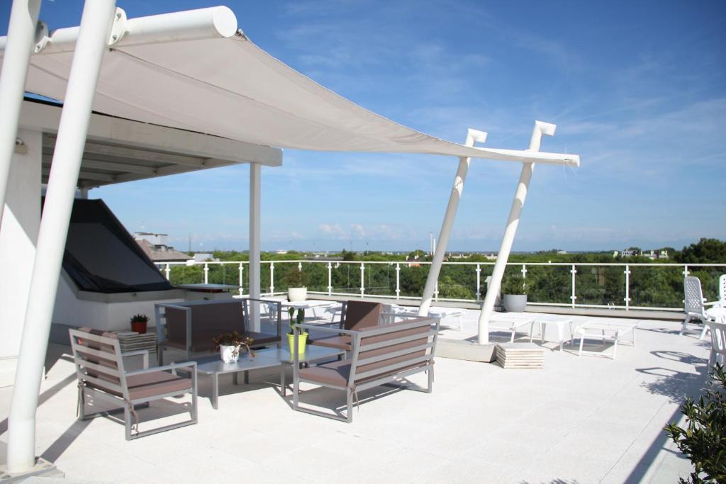 Hotel Meuble Nazionale Lignano Sabbiadoro Exterior foto
